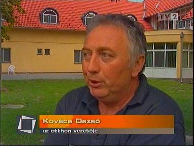 Kovács Dezső, az otthon vezetője, [Hotel Béda Idős.. - tv2-12030-13055400